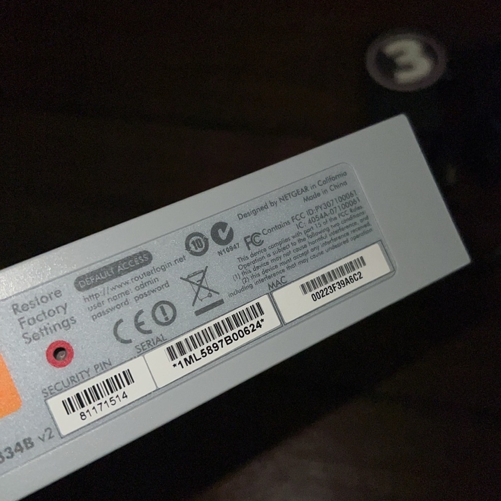 Netgear RangeMax WNR834B Wireless Router - Picture 2 of 2